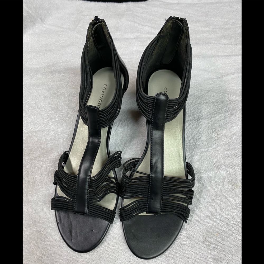 Black size 8 small heel sandals